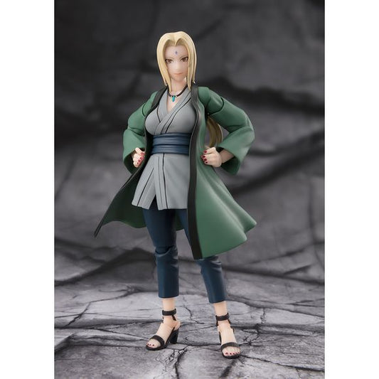 4 sets of various optional face parts including both a battle form and comical expression are included! A Mitotic Regeneration optional expression is included together with Mitotic Regeneration versions of her hands so that the use of the jutsu can be accurately recreated.

There is also an optional necklace part included as well as an extra expression for S.H.Figuarts Naruto - The No. 1 Most Unpredictable Ninja- so you can recreate those memorable scenes of Tsunade and Naruto together!

Measures approximat