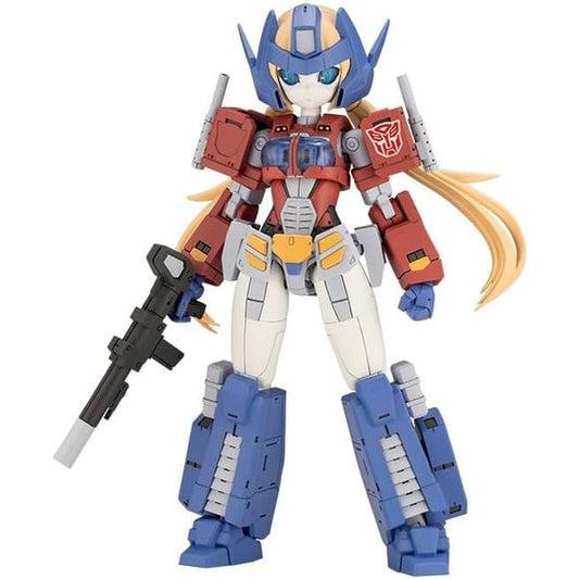 From TRANSFORMERS, which is celebrating its 40th anniversary in 2024, the AUTOBOT LEADER OPTIMUS PRIME joins Kotobukiya’s plastic model kit lineup based on a new original illustration by Humikane Shimada!
Each joint is highly articulated, with even the fine details of the character being properly modeled into this kit. 
Plenty of features are included in this version of Optimus Prime. The Matrix of Leadership, the symbol of the supreme commander of the Autobots, is also sculpted inside the chestplate. The