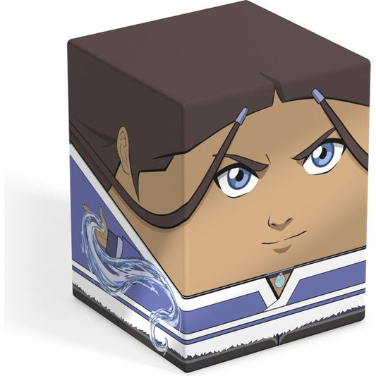 Who's ready to master all four elements - in Squaroes form? Squarores are collectible boxes and accessories for displaying your favorite fandom! These deckboxes are fully printed Boulders, holding 100+ Double Sleeved or 120 Single sleeved cards.