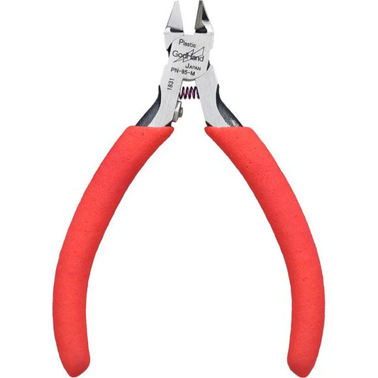 Even if it is small, it cuts well! Compact small single-edged nippers. Blade One Mini is a small single-edged nipper that is easy to handle even for people with small hands.
The sharpness is the same as the single-edged nipper standard model blade one nipper, and the slice cut allows you to obtain a beautiful cut surface. The thick and short grip fits in the palm of your hand, making it easy to handle even if you have small hands.
The blades are thick and durable, so even those who are not used to single-ed