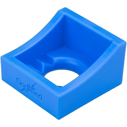 Adhesives and solvents become easier to use when the quantity starts to decrease. Tilt the container to make it easier to apply adhesive to the brush when the amount is low. Can be used flat when the quantity is high or tilted when it decreases, allowing for versatile usage based on content volume. Compatible with round bottles. Made from solvent-resistant material, ensuring no deformation even if solvents come into contact.

Material: TPR (Thermoplastic Rubber)
Size: [Inner dimensions] Approx. 45mm x 45mm