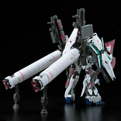 (PRE-ORDER: September 2025) Bandai RG #30 Gundam Unicorn RX-0 Full Armor Unicorn 1/144 Scale Model Kit