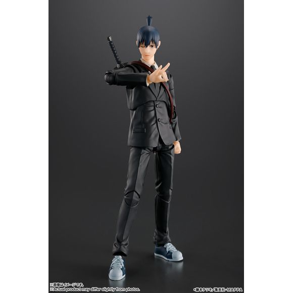 Aki Hayakawa from "Chainsaw Man" joins the "S.H.Figuarts" action-figure series from Bandai! He's fully posable for maximum action, with his jacket made of a soft material that allows for flexible posing. Four interchangeable facial expressions are included, as are his nail-shaped sword (sheathed and unsheathed) and his normal sword; plenty of interchangeable hands are also included.