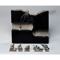Wingnut Wings LC3202 Little Contemptibles Under the Line Metal Figure Scene | Galactic Toys & Collectibles