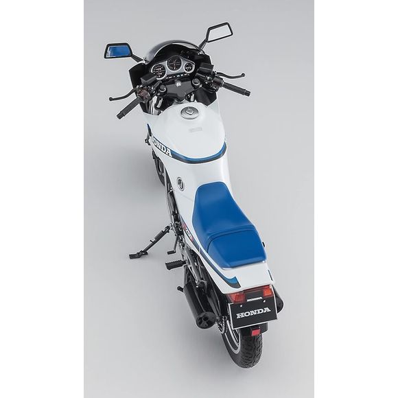 Hasegawa Honda VT250F (MC08) Motorcycle 1/12 Scale Model Kit | Galactic Toys & Collectibles