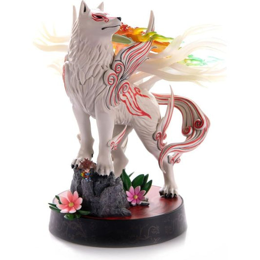 First 4 Figures is proud to introduce their latest PVC collectible, Shiranui PVC.

Shiranui is the hero of Kamiki Village during the events in Nippon one hundred years prior, saving its people from the evil Orochi. He reincarnated into Amaterasu years later after rumors of Orichi's return spread across the land. Shiranui is a silent protagonist, able to communicate through his Celestial Envoy Ishaku. Apart from the 13 Celestial Brush techniques, Shiranui also uses his Divine Instrument, the Solar Flare, to